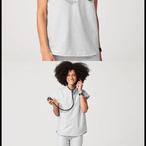 Figs Women's Gray Short Sleeve Tee